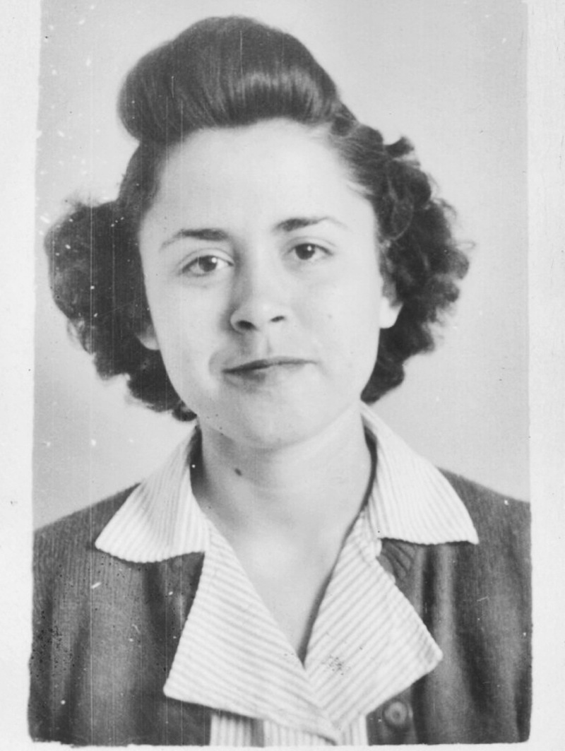 Mom, Maria Angelina Vela, 1945-46 school photo 1